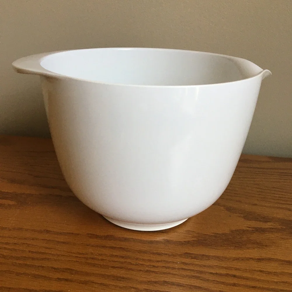 Rosti Denmark Melamine Spout Mixing Batter Bowl Nesting WHITE 1.5 L